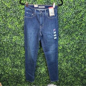 Levi’s 721 hi rise‎ skinny dark wash denim nwt no distressed